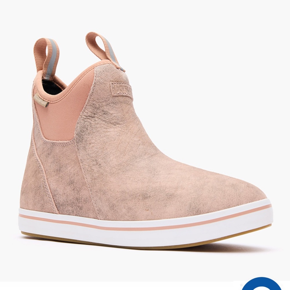 Women’s XtraTuff Boots